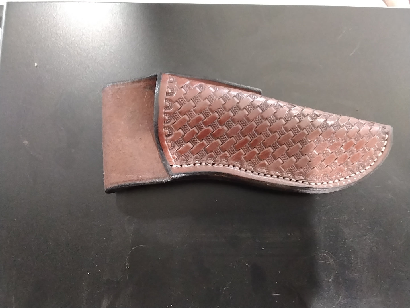 Fixed blade sheath